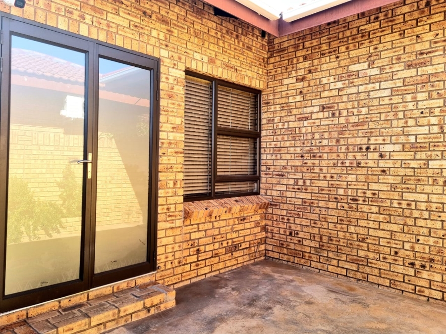 3 Bedroom Property for Sale in Hillcrest Northern Cape